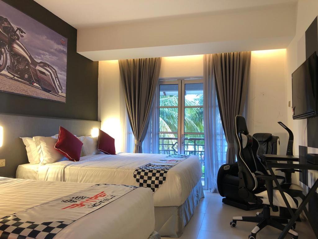 Hype Motorsports Hotel Port Dickson Exterior foto